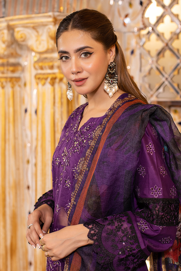 embroidered lawn pret